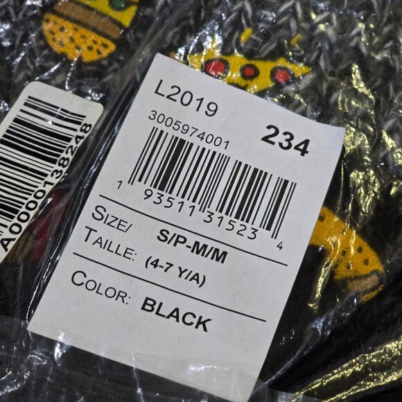 Children’s Place ✦ Weekend Knit Beanie ✦ Black Pom Pom Hat Food Patches Ages 4-7 - Picture 6 of 8